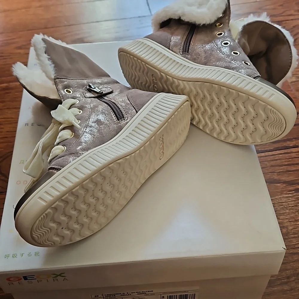 Brand new Geox Discomix booties size 35 eu
